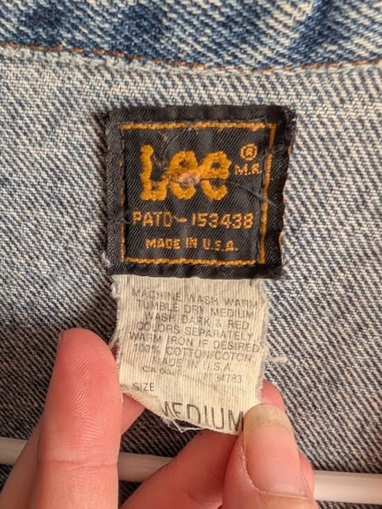 Vintage Lee Denim Jacket Size Medium - Picture 2 of 3